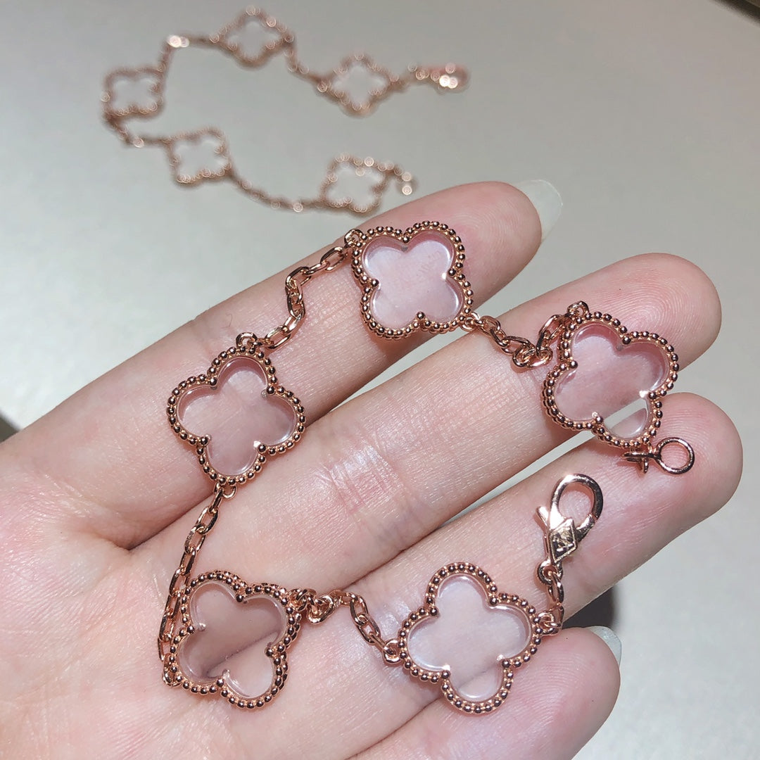 [AuraEcho]CLOVER 5 MOTIF ROCK CRYSTAL PINK GOLD BRACELET