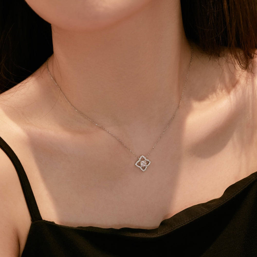 [AuraEcho]Exquisite Flower Shape Princess Cut Necklace