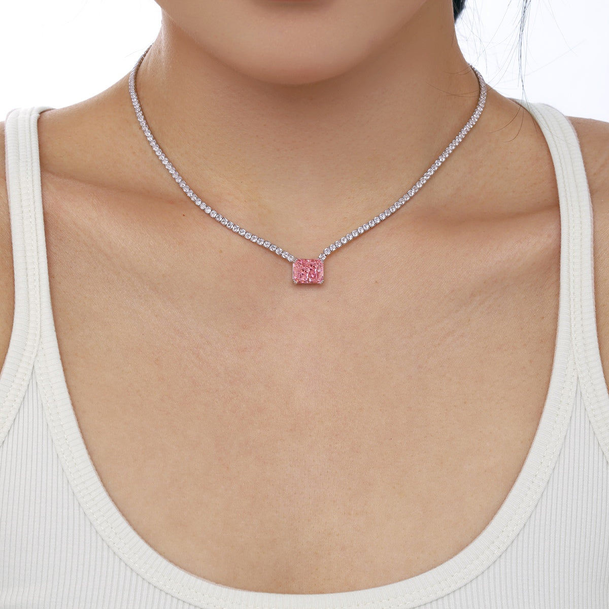[AuraEcho]4.0 Carat Elegant Radiant Cut Necklace