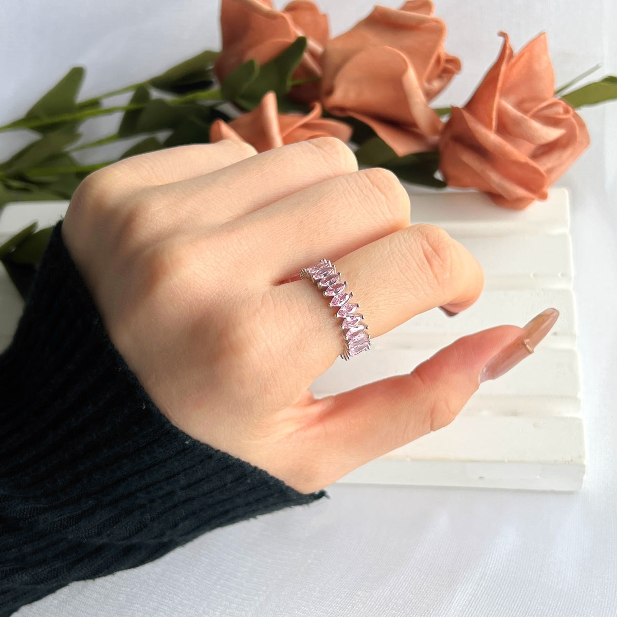 [AuraEcho]Gorgeous Marquise Cut Tennis Ring