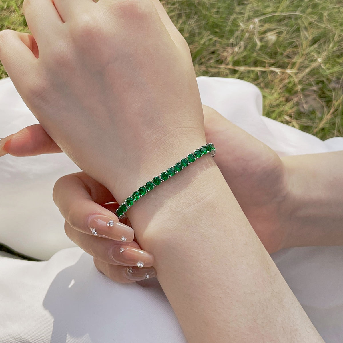 [AuraEcho]Radiant Colorful Round Cut Party Bracelet
