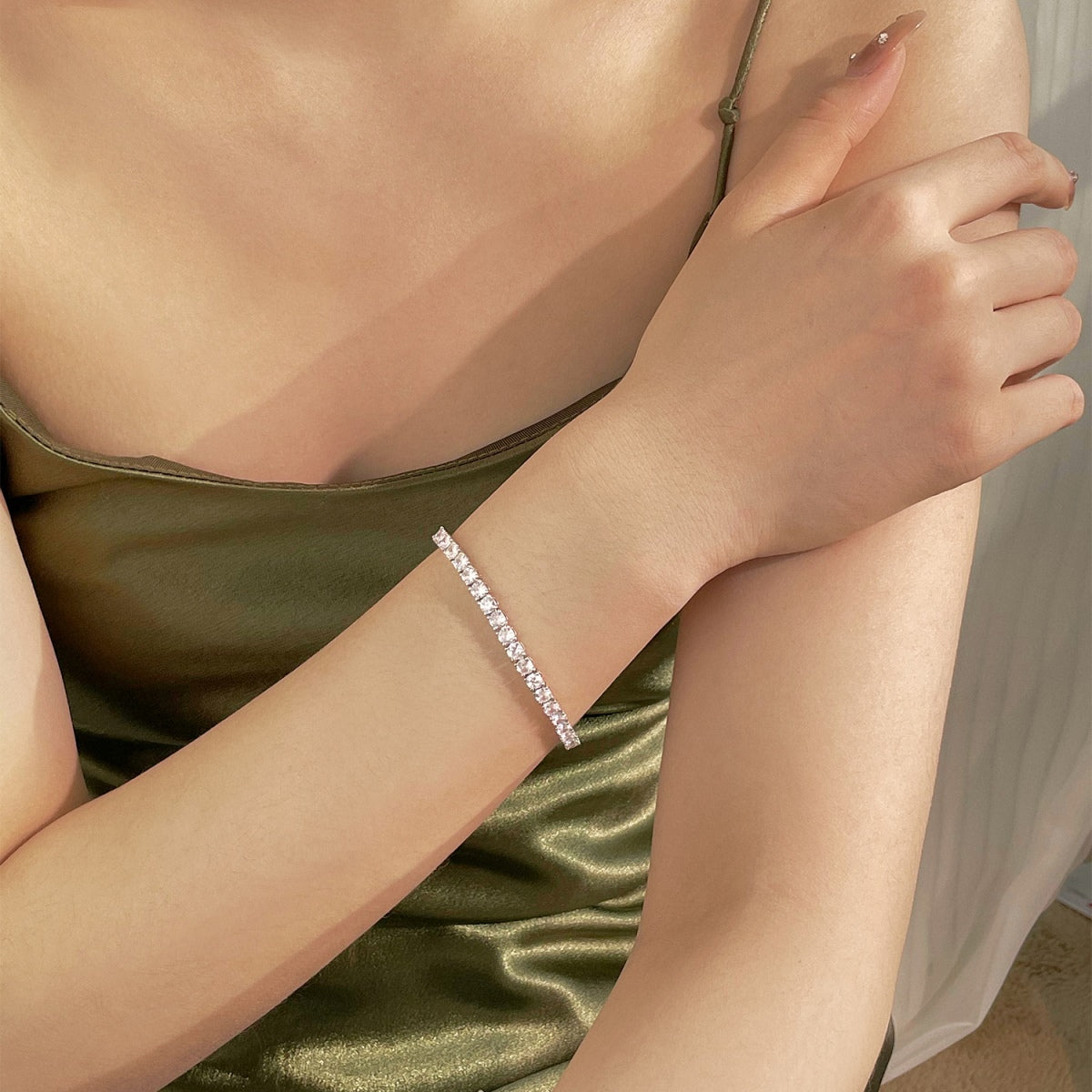 [AuraEcho]Luxurious Ornate Round Cut Tennis Bracelet