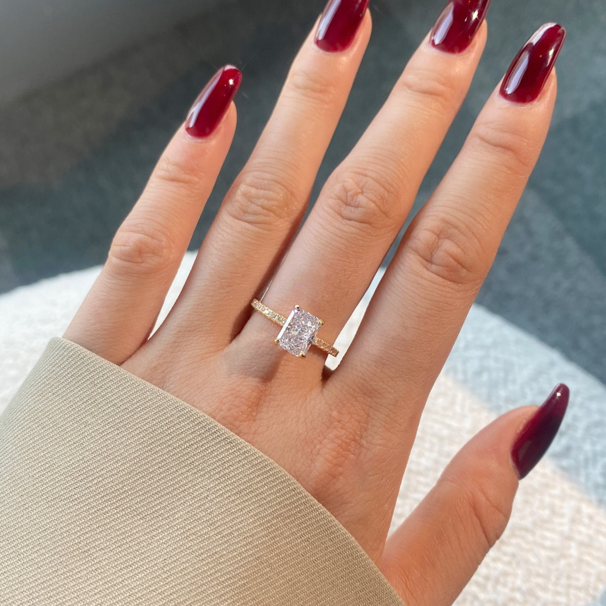[AuraEcho]2.0 Carat Dazzling Sparkling Radiant Cut Party Ring