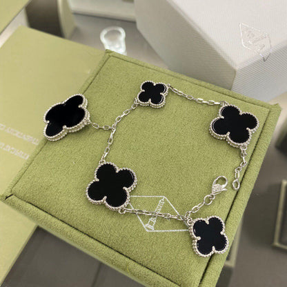[AuraEcho]CLOVER 5 MOTIFS SIVLER ONYX BRACELET