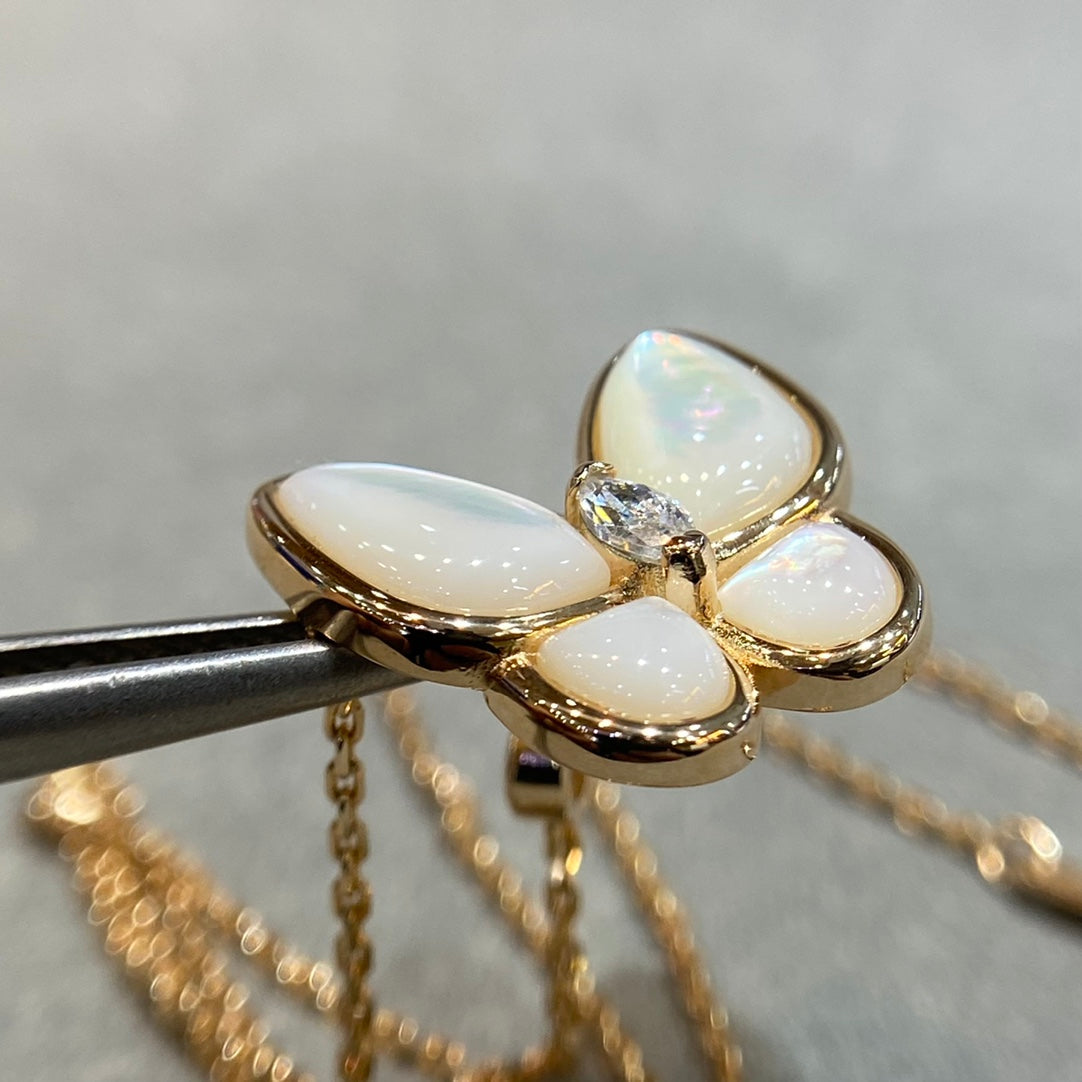 [AuraEcho]BUTTERFLY MOP DIAMOND NECKLACE