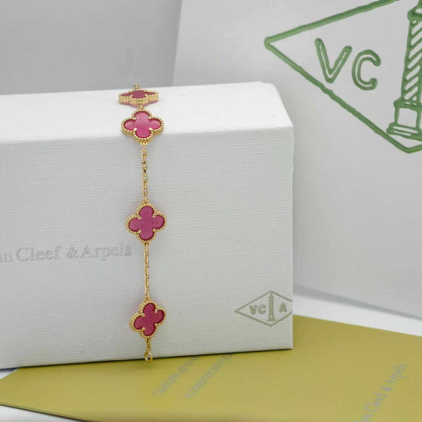 [AuraEcho]NEW CLOVER 5 MOTIFS PINK ENAMEL BRACELET