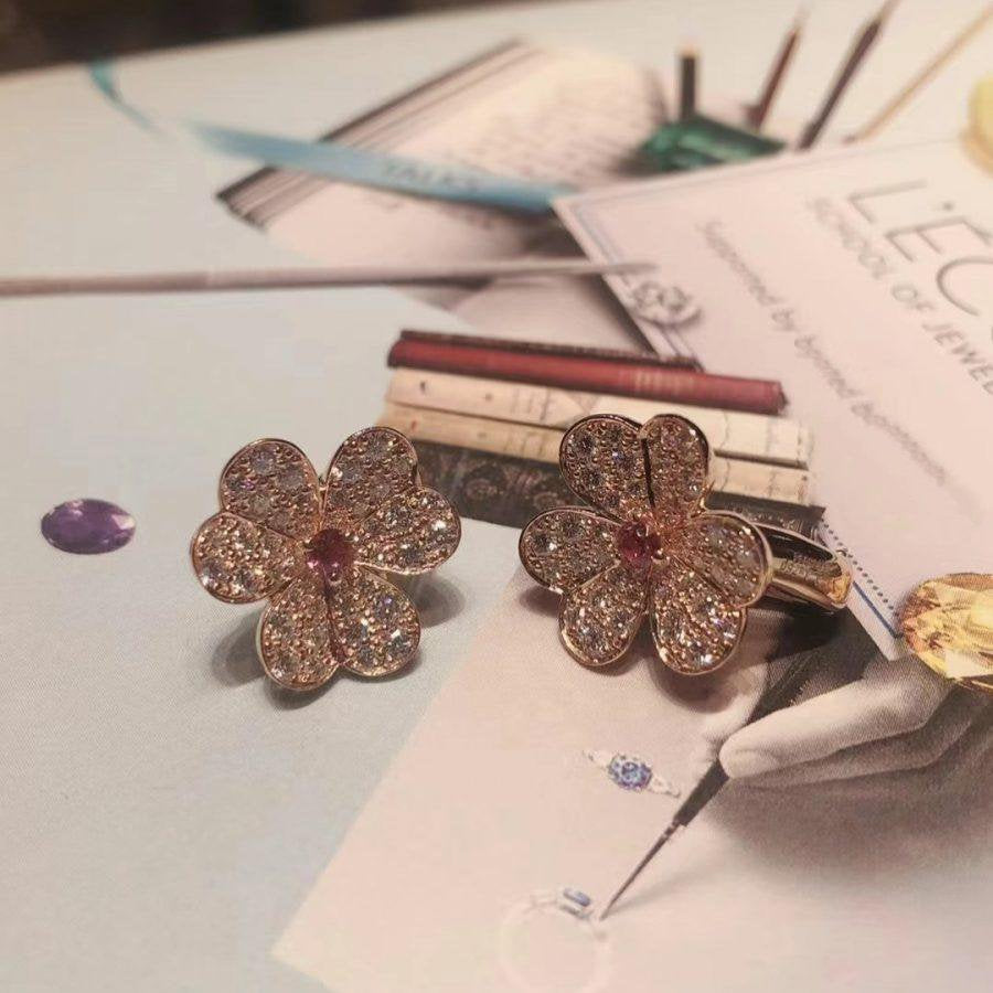 [AuraEcho]FRIVOLE PINK GOLD FLOWER DIAMOND EARRINGS