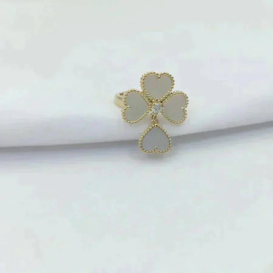 [AuraEcho]SWEET CLOVER WHITE MOP RING